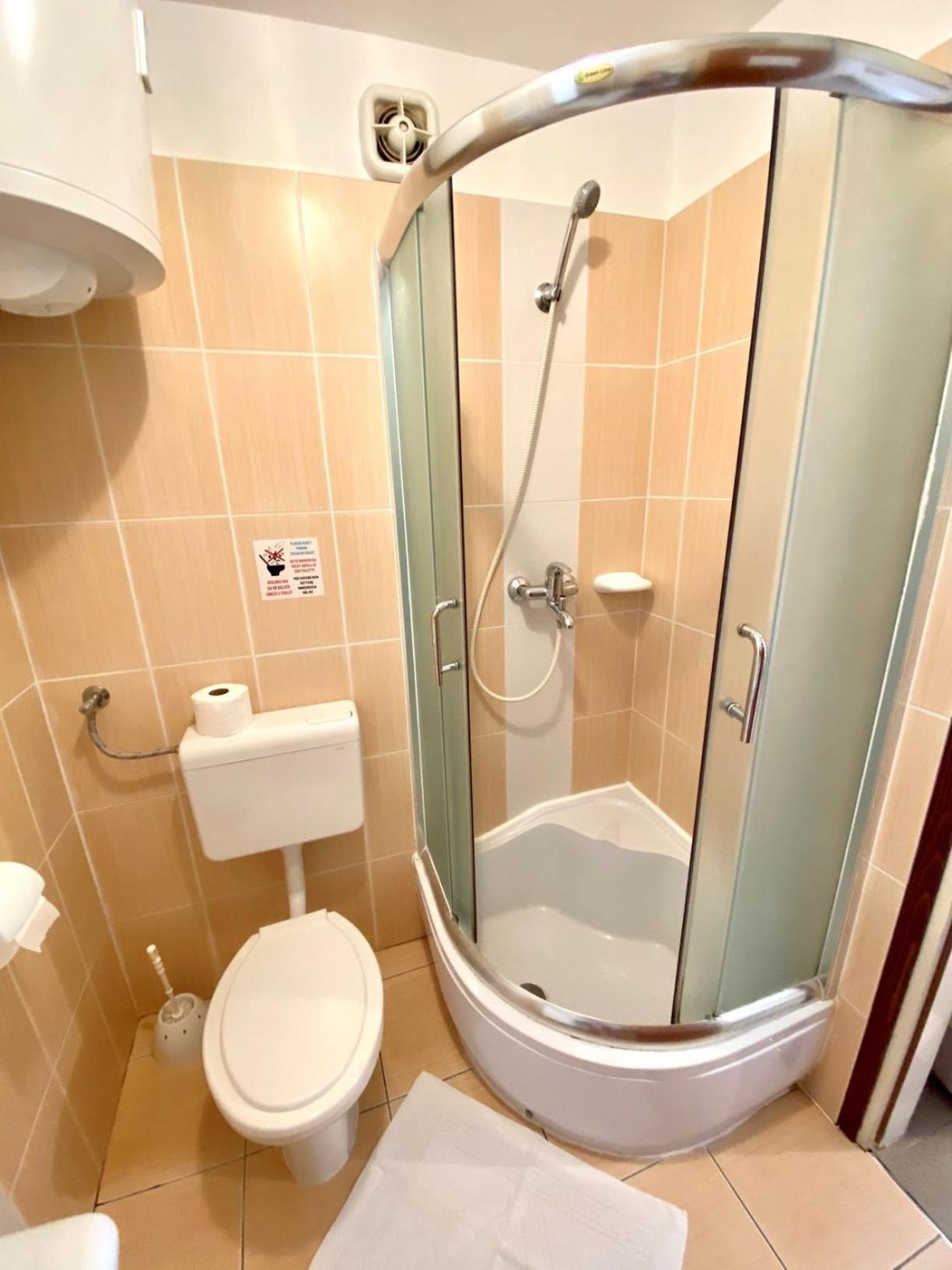 Apartmani Mavrinac Nerezine Habitación foto